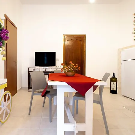 Borgo Borgia - Casa Del Vinattiere